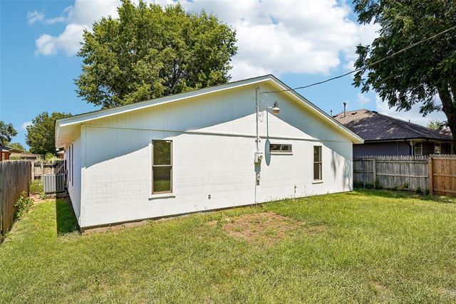 204 W Wayne Street, Edmond, OK 73003