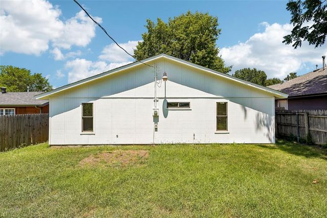204 W Wayne Street, Edmond, OK 73003