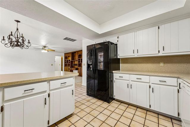 204 W Wayne Street, Edmond, OK 73003