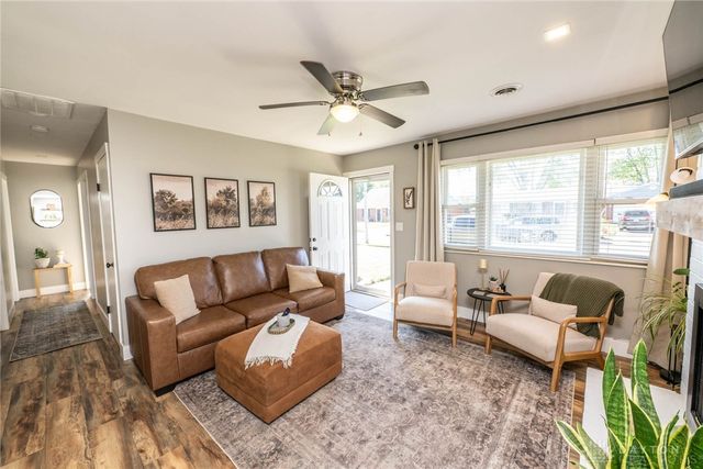 2407 Waterford Drive, Troy, OH 45373