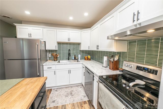 2407 Waterford Drive, Troy, OH 45373