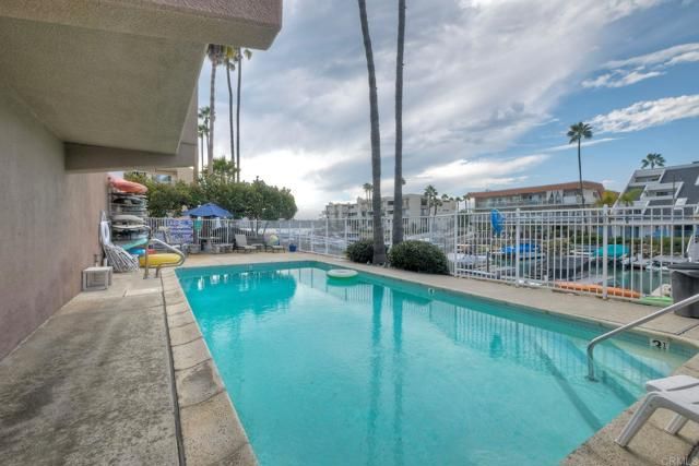 4705 Marina 10, Carlsbad, CA 92008