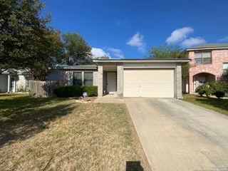 7631 Heathridge, San Antonio, TX 78250