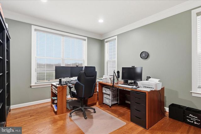 5575 JAMES YOUNG WAY, Fairfax, VA 22032