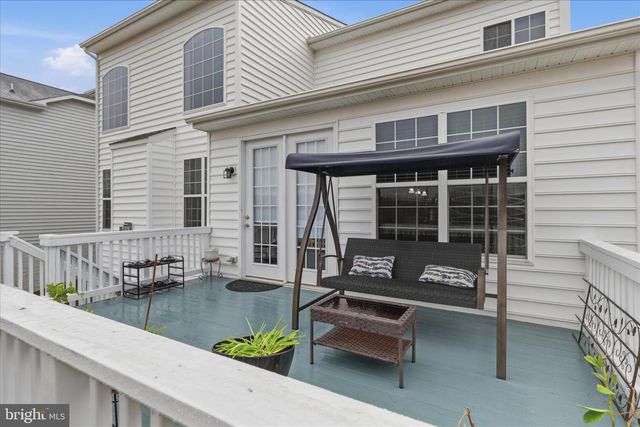 5575 JAMES YOUNG WAY, Fairfax, VA 22032