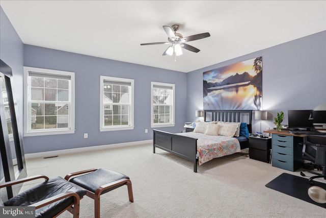 5575 JAMES YOUNG WAY, Fairfax, VA 22032