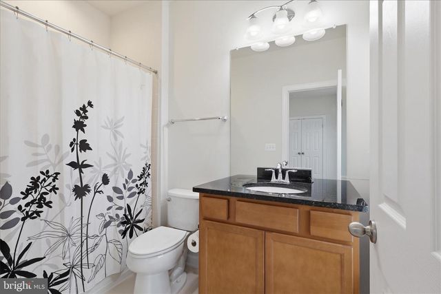 5575 JAMES YOUNG WAY, Fairfax, VA 22032