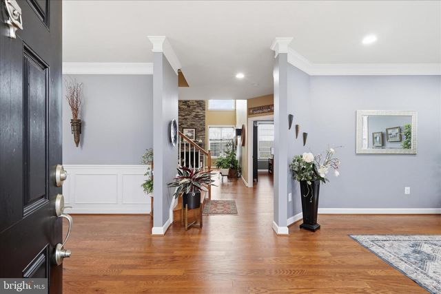 5575 JAMES YOUNG WAY, Fairfax, VA 22032