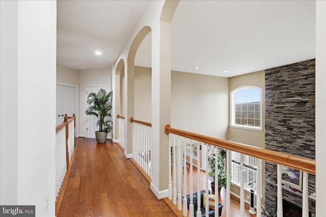 5575 JAMES YOUNG WAY, Fairfax, VA 22032