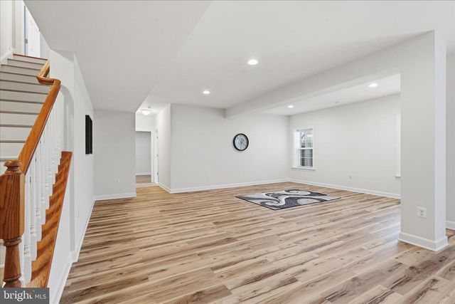 5575 JAMES YOUNG WAY, Fairfax, VA 22032