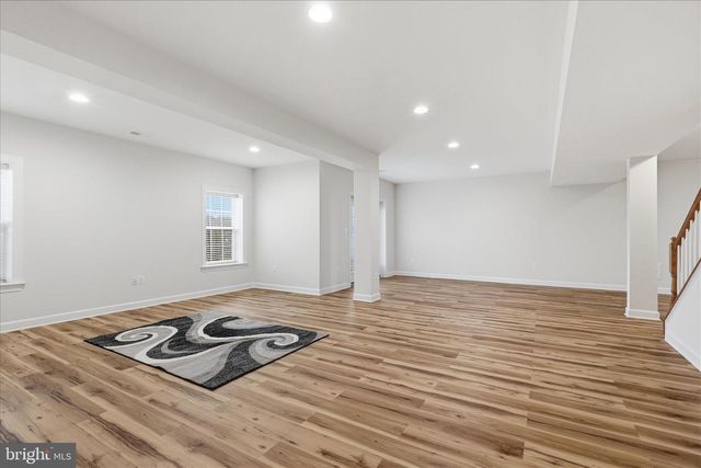 5575 JAMES YOUNG WAY, Fairfax, VA 22032