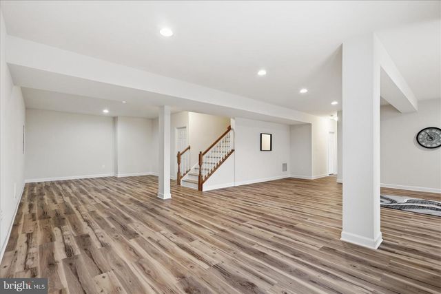 5575 JAMES YOUNG WAY, Fairfax, VA 22032