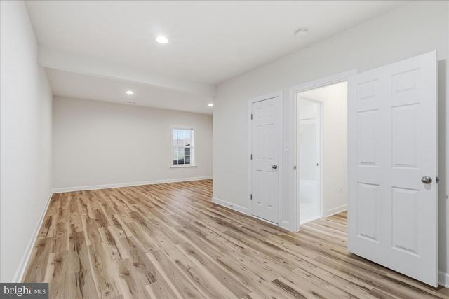 5575 JAMES YOUNG WAY, Fairfax, VA 22032