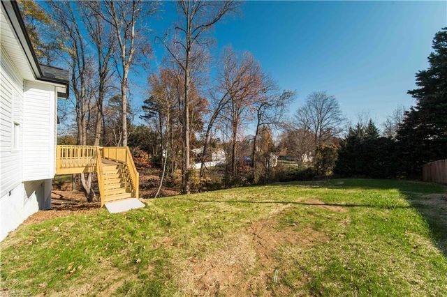 313 Broken Saddle Lane, Kernersville, NC 27284