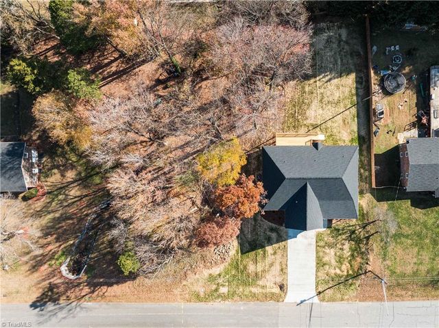 313 Broken Saddle Lane, Kernersville, NC 27284