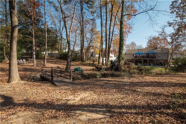 313 Broken Saddle Lane, Kernersville, NC 27284