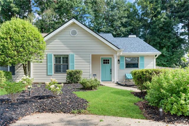 5097 Village Green Way, Alpharetta, GA 30009