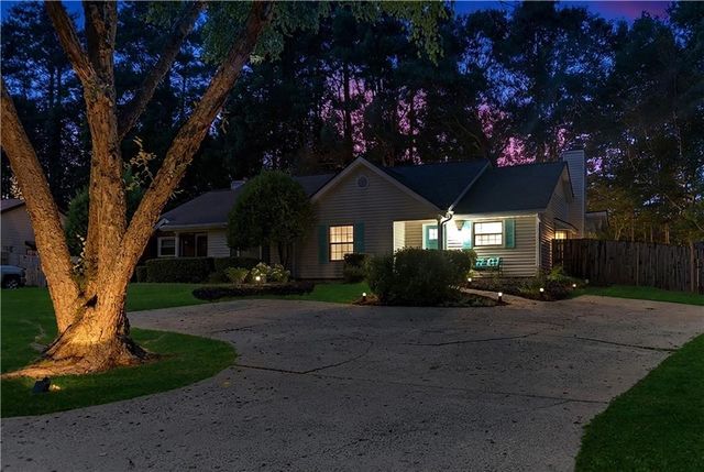 5097 Village Green Way, Alpharetta, GA 30009