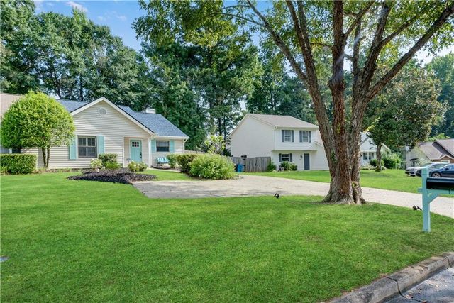 5097 Village Green Way, Alpharetta, GA 30009