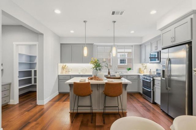 1098 Barberry Terrace, Sunnyvale, CA 94086