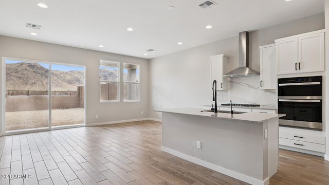 2534 W Satinwood Drive, Phoenix, AZ 85045