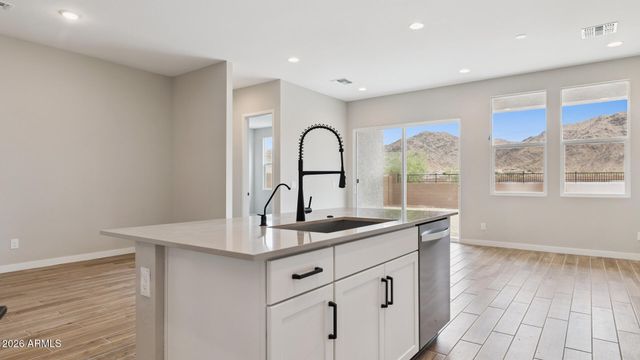 2534 W Satinwood Drive, Phoenix, AZ 85045
