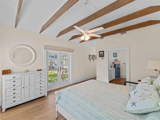 231 72ND STREET N, St Petersburg, FL 33710