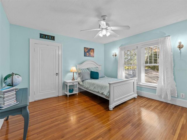 231 72ND STREET N, St Petersburg, FL 33710