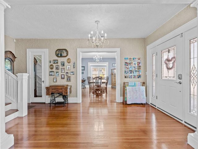 231 72ND STREET N, St Petersburg, FL 33710