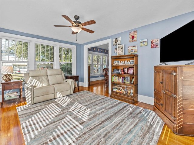 231 72ND STREET N, St Petersburg, FL 33710