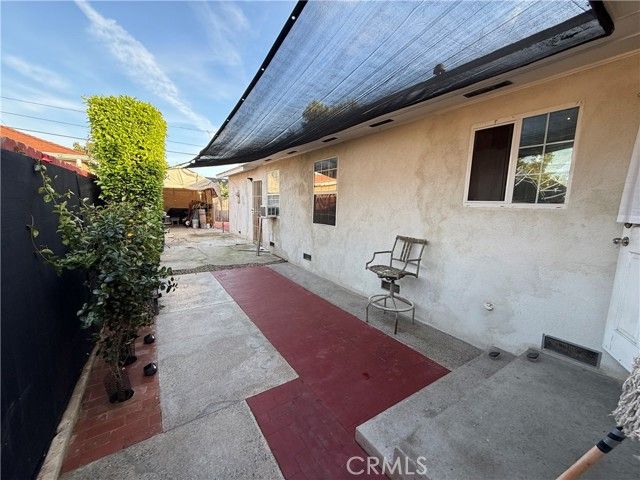 8952 Dudlext, South Gate, CA 90280