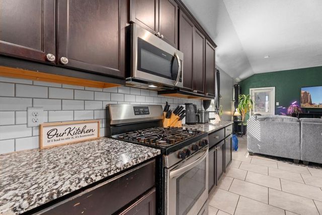 715 Harvest Bluff Drive, Rosharon, TX 77583