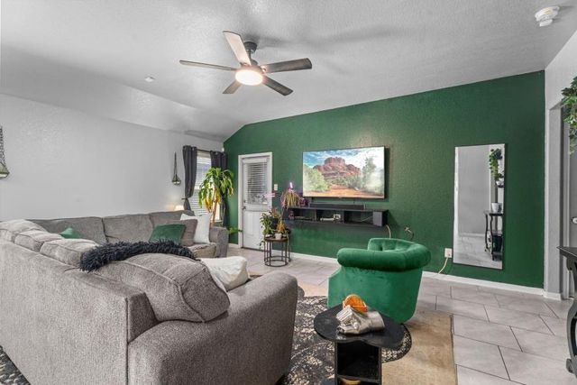 715 Harvest Bluff Drive, Rosharon, TX 77583