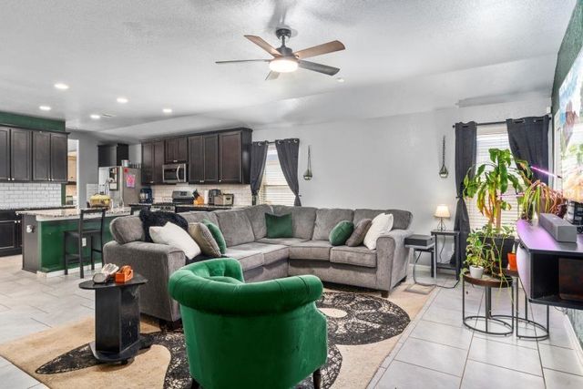 715 Harvest Bluff Drive, Rosharon, TX 77583