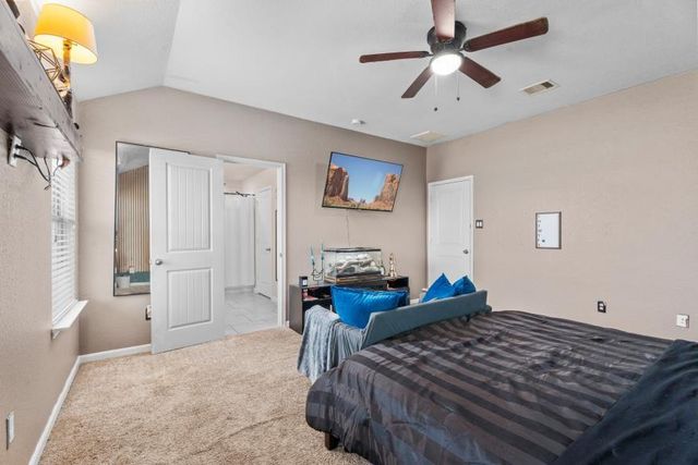 715 Harvest Bluff Drive, Rosharon, TX 77583