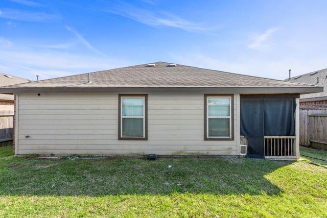 715 Harvest Bluff Drive, Rosharon, TX 77583