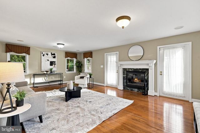 9610 PENNS HILL RD, La Plata, MD 20646