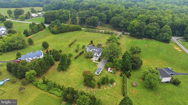 9610 PENNS HILL RD, La Plata, MD 20646