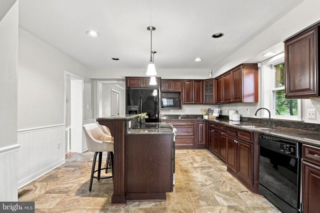 9610 PENNS HILL RD, La Plata, MD 20646