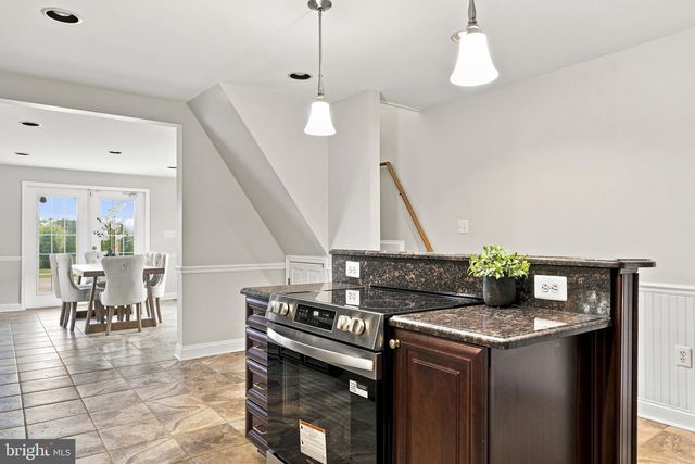9610 PENNS HILL RD, La Plata, MD 20646
