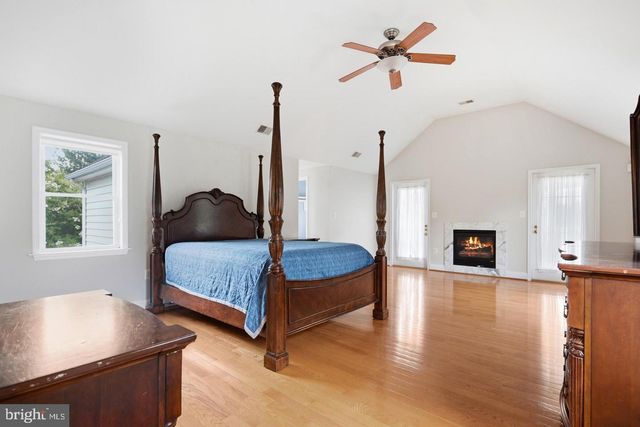 9610 PENNS HILL RD, La Plata, MD 20646