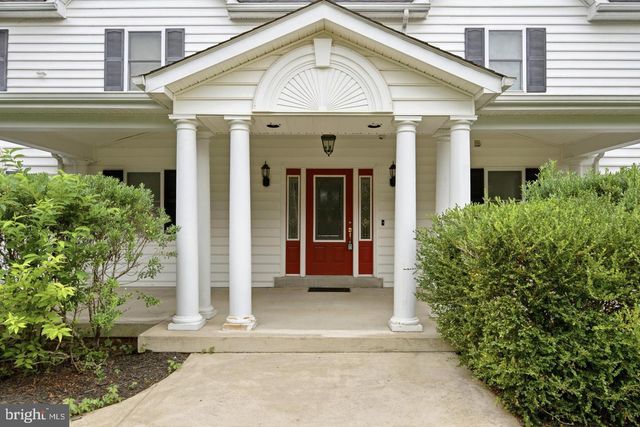 9610 PENNS HILL RD, La Plata, MD 20646
