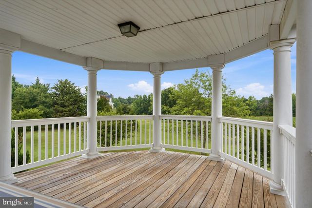 9610 PENNS HILL RD, La Plata, MD 20646