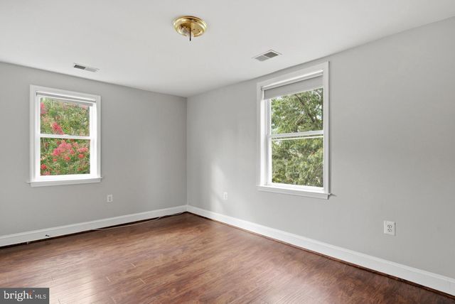 9610 PENNS HILL RD, La Plata, MD 20646
