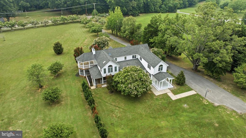 9610 PENNS HILL RD, La Plata, MD 20646