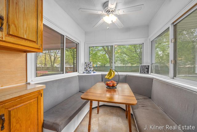 722 N Hudson Street, Lowell, MI 49331