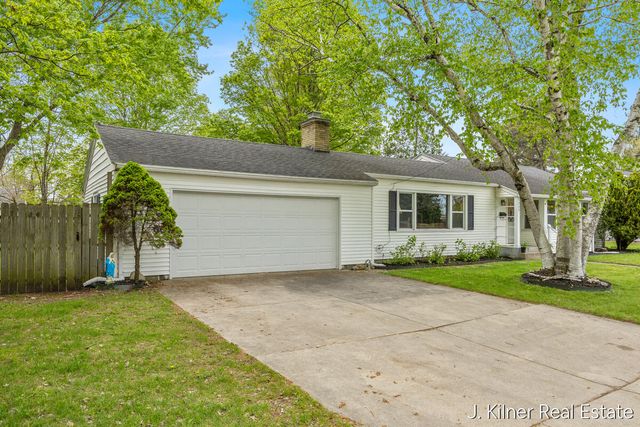 722 N Hudson Street, Lowell, MI 49331