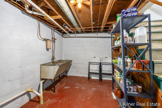 722 N Hudson Street, Lowell, MI 49331