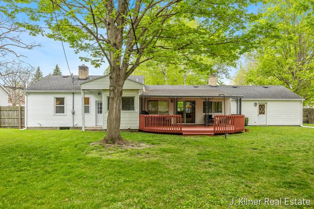 722 N Hudson Street, Lowell, MI 49331