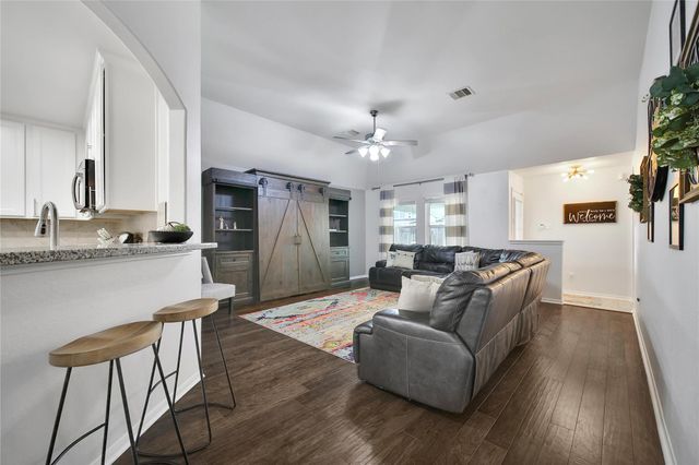 1279 Pinto Pass, Alvin, TX 77511